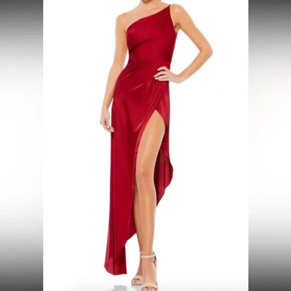 NWT Mac Duggal Sz 6 One Shoulder Hi-low Deep Red High Slit Gown 70177 - Picture 1 of 6